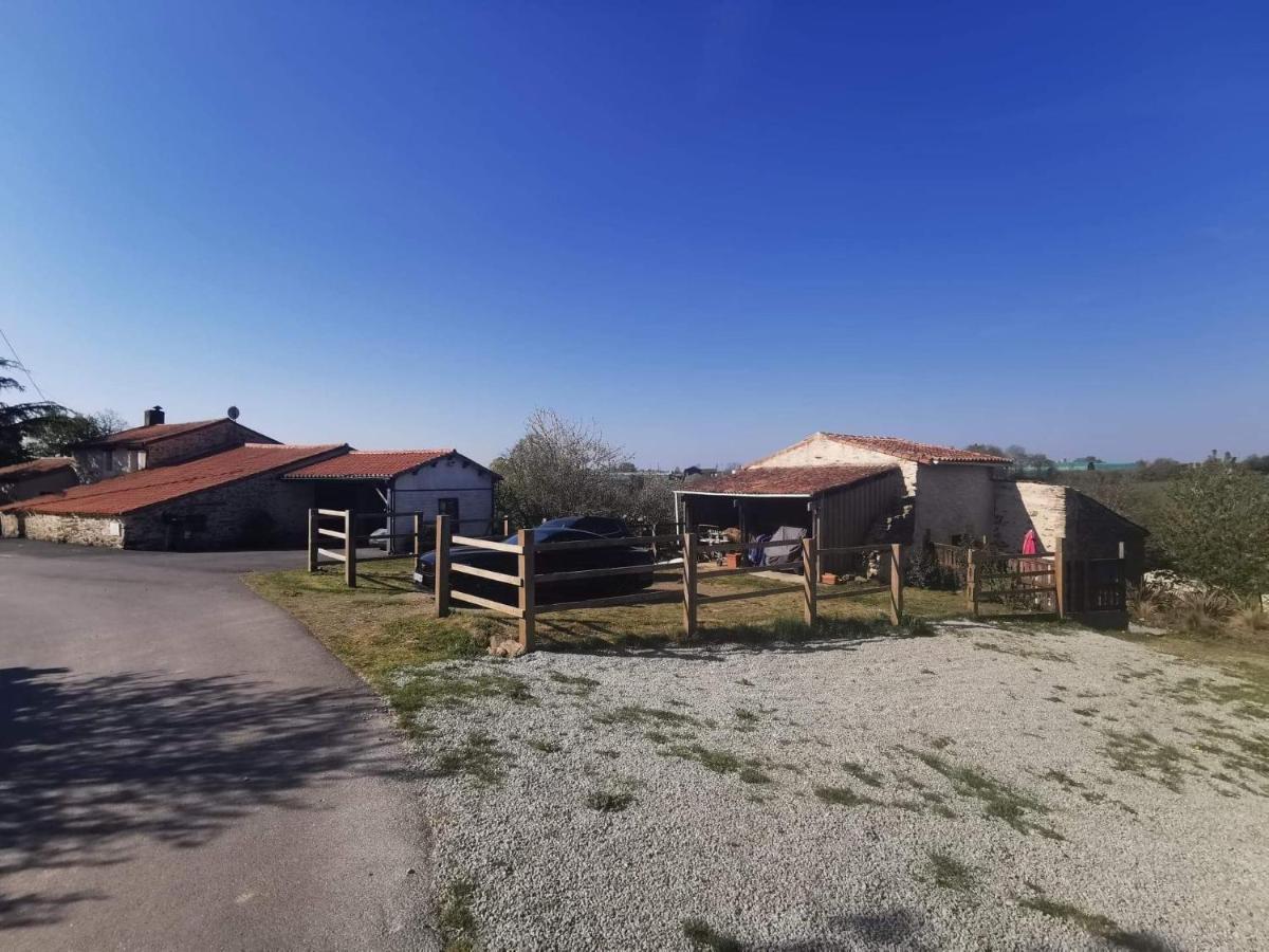Gite Mimosa Saint-Florent-des-Bois Zewnętrze zdjęcie